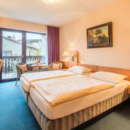 Landguthotel-Barbarossa-Garni bei Hanau Rodenbach  Bagian luar foto